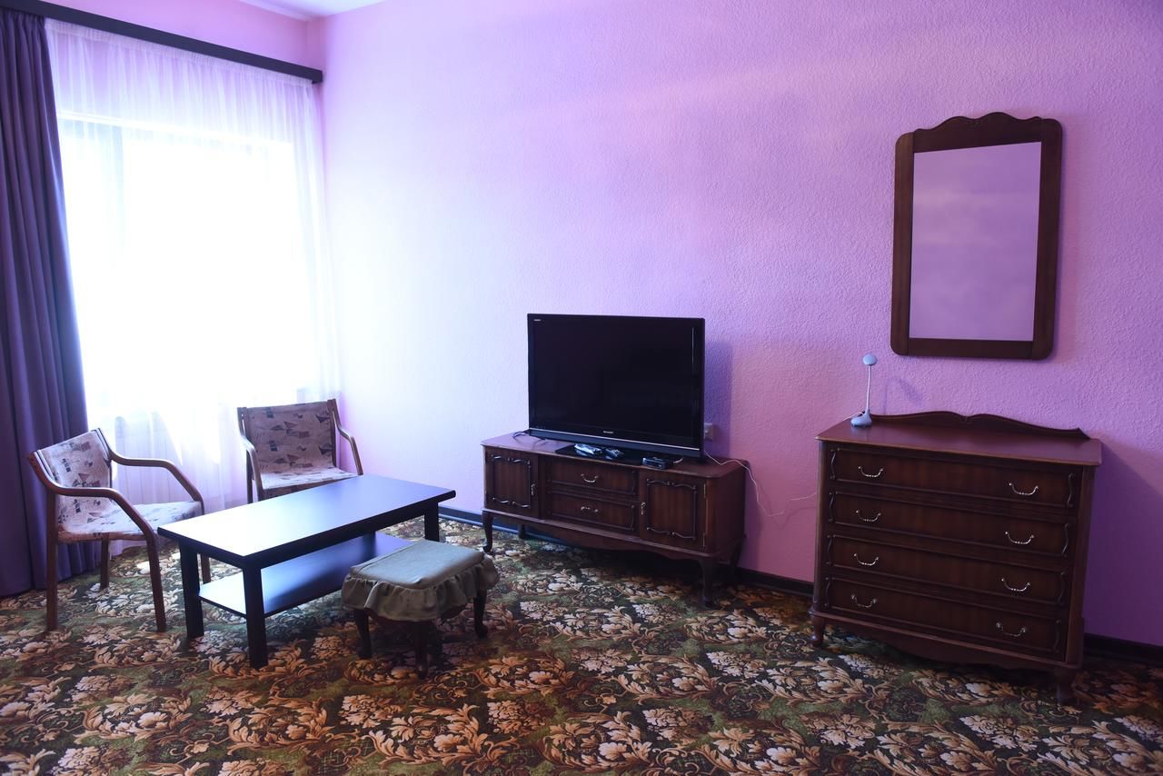 Гостевой дом Red House Hatis Katnakhpyur